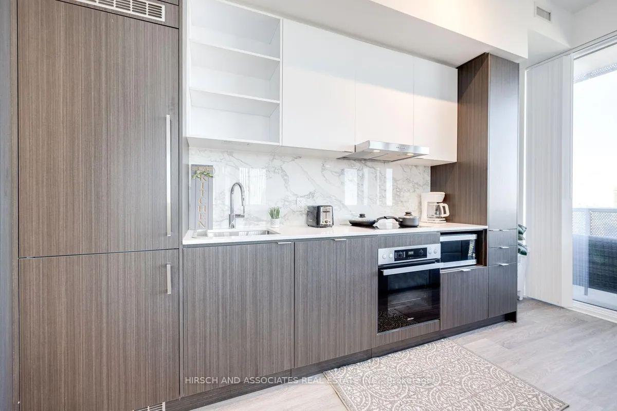 6105 - 55 Cooper Street, Toronto 5