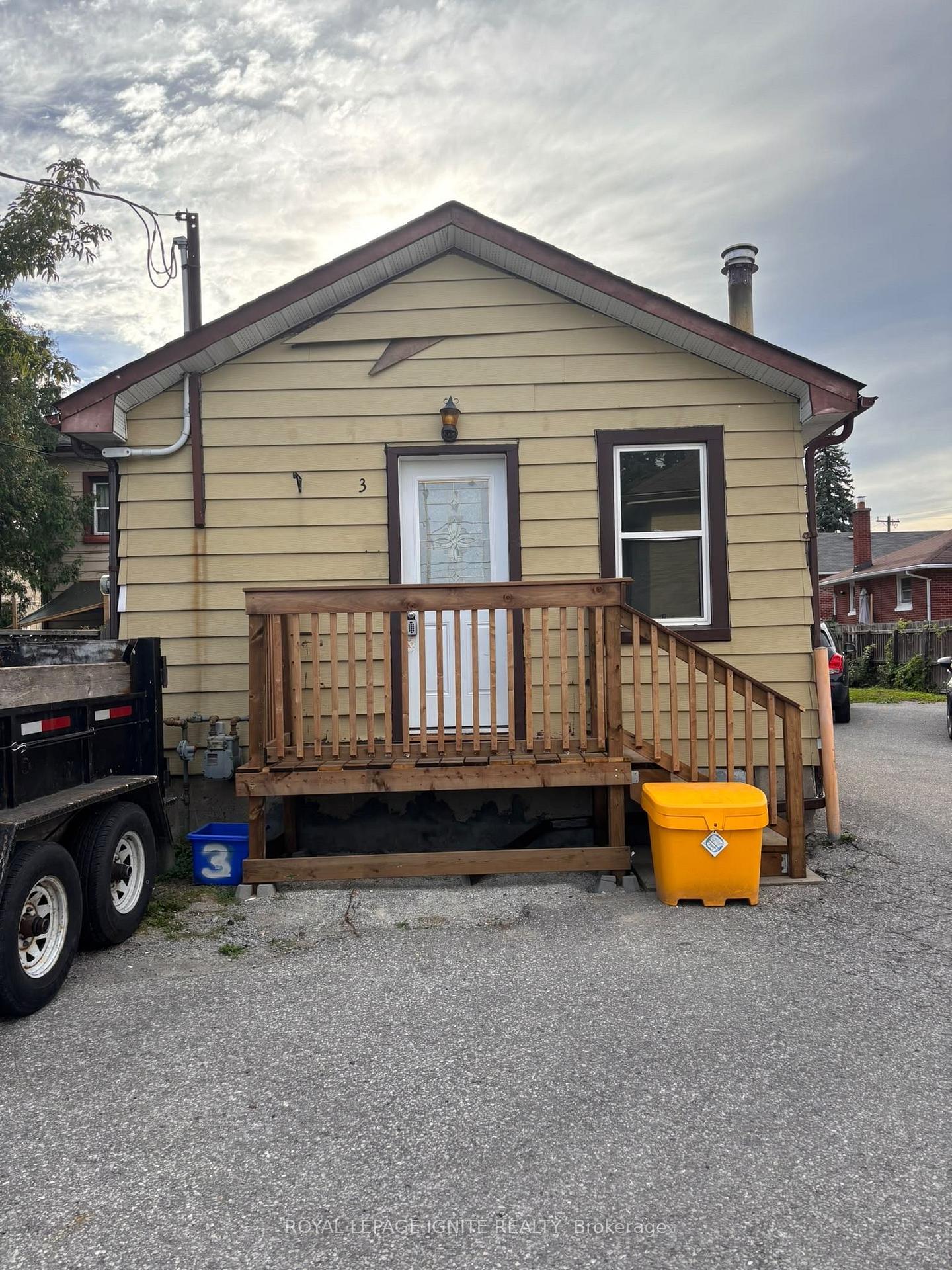 3 - 178 Park Road N, Oshawa 2