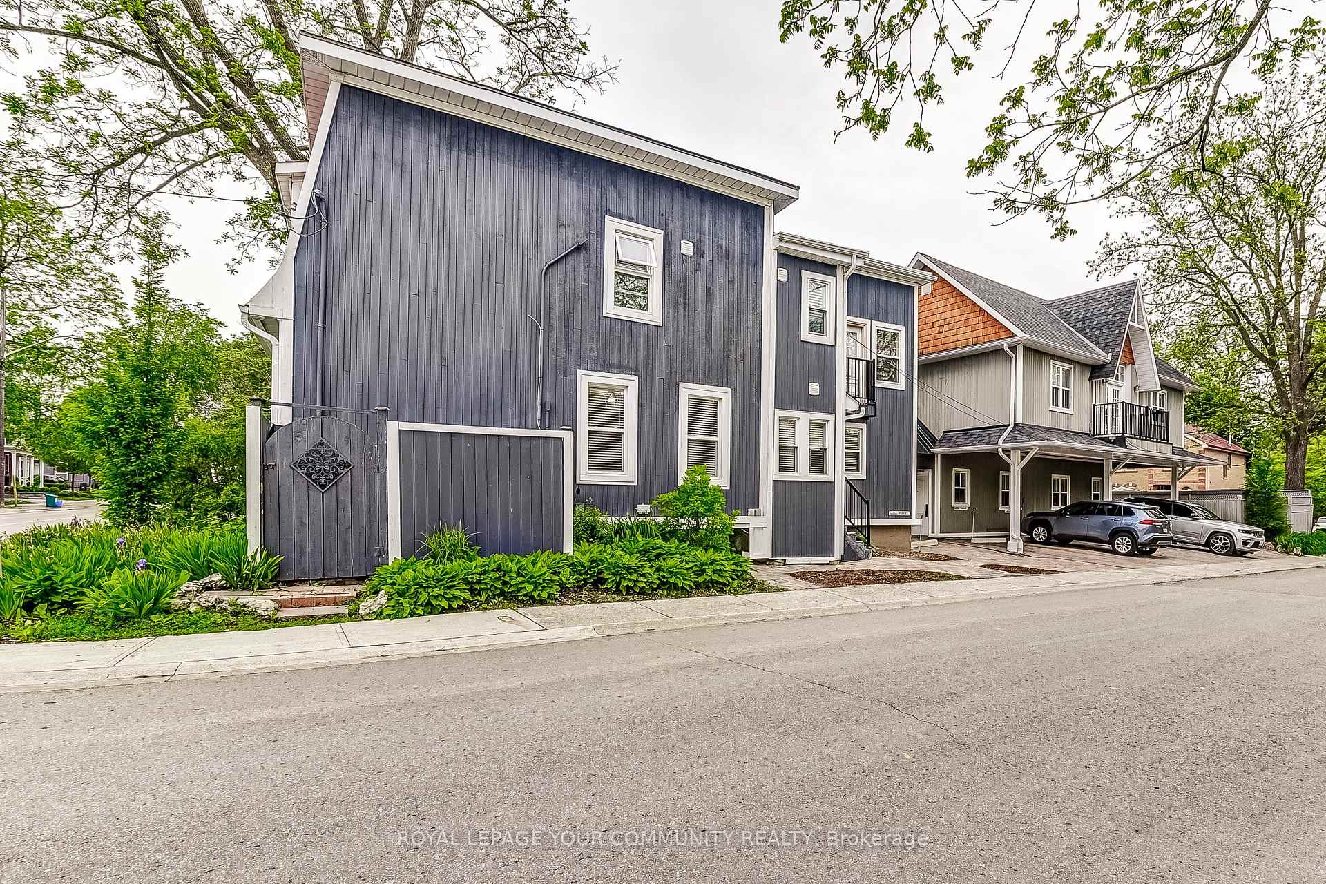 A - 23-A Washington Street, Markham 2