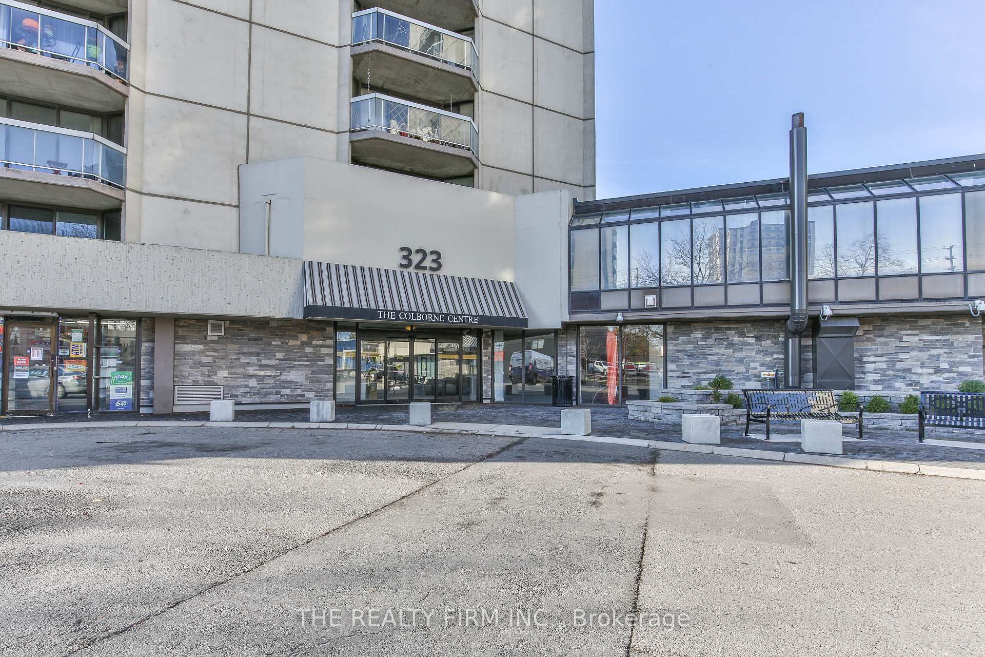 2605 - 323 Colborne Street, London East 3