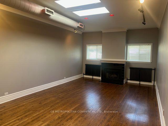 401 Spadina Avenue, Toronto 4