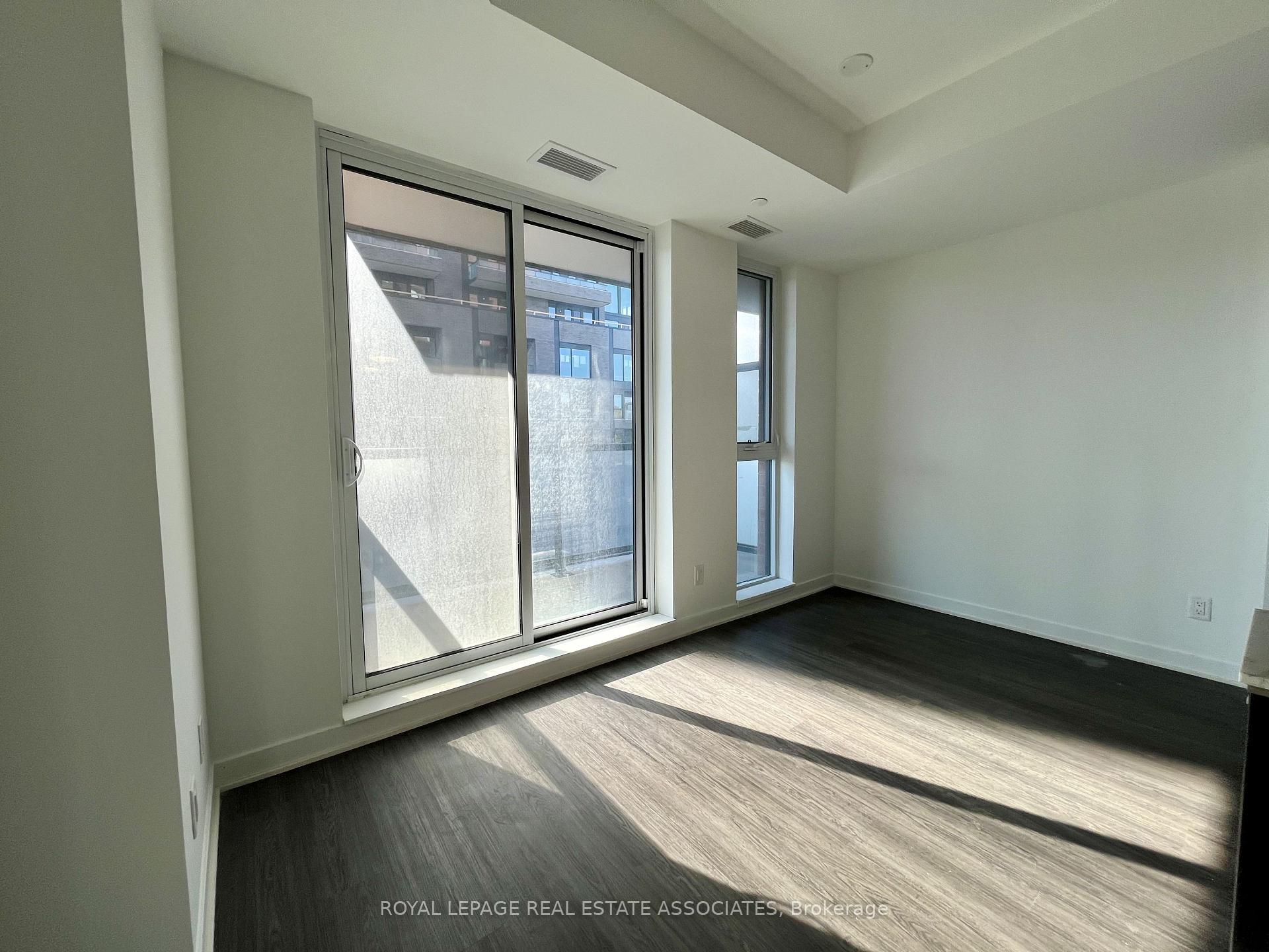 409 - 185 Alberta Avenue, Toronto 2