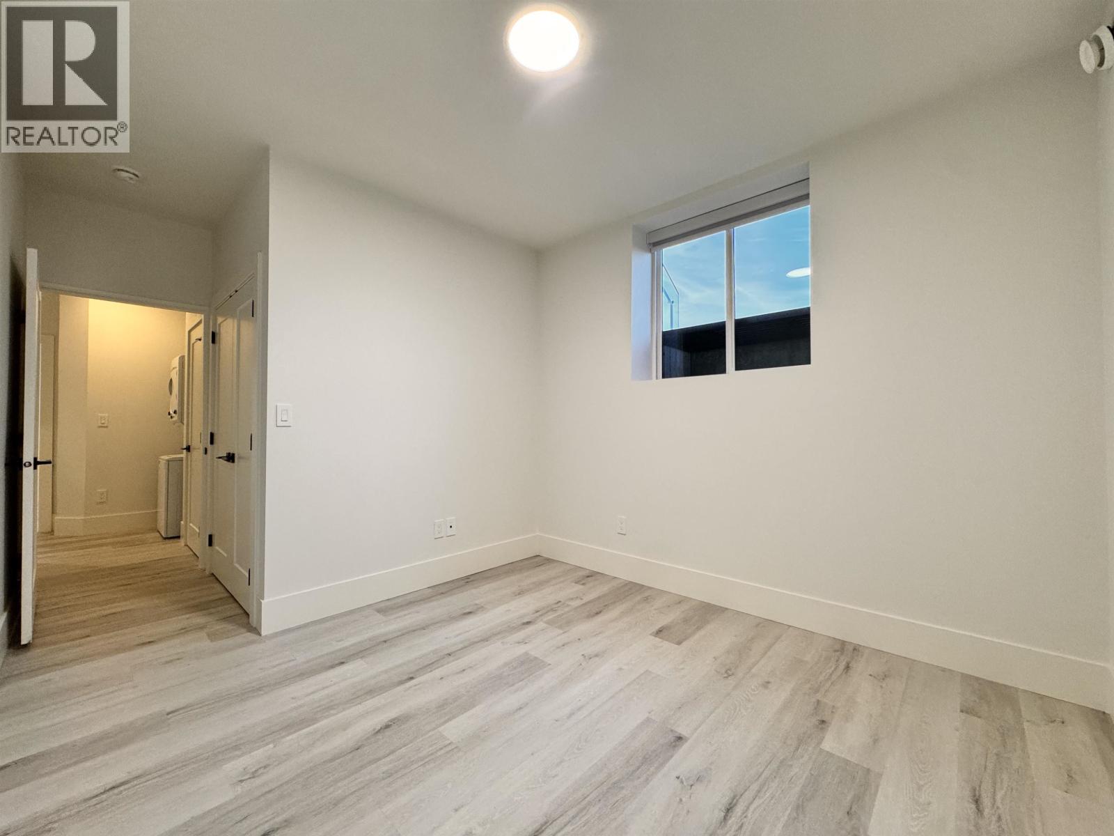 B1 4018 NITHSDALE STREET, Burnaby 5