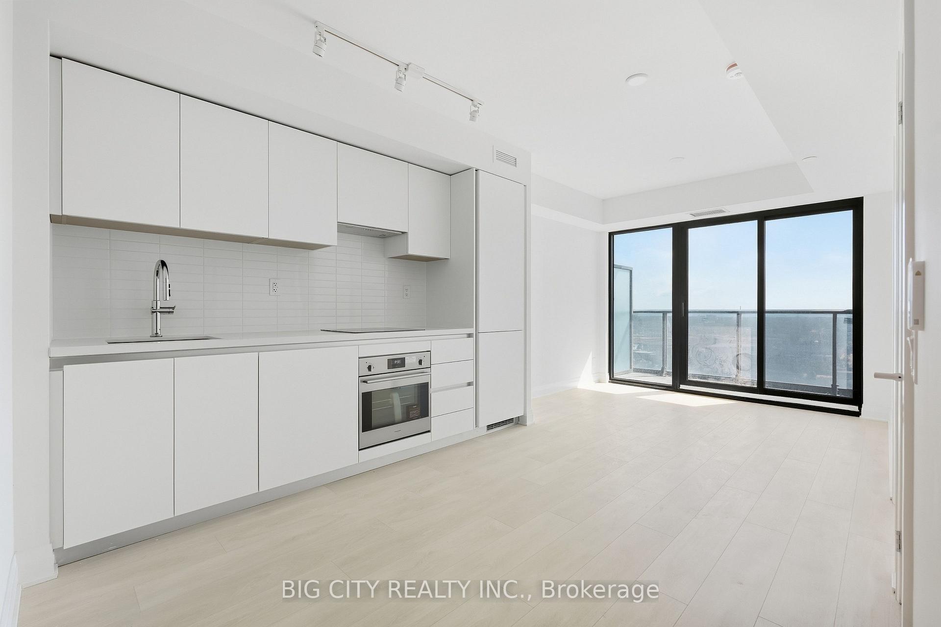 2201 - 25 Frederick Todd Way, Toronto 2