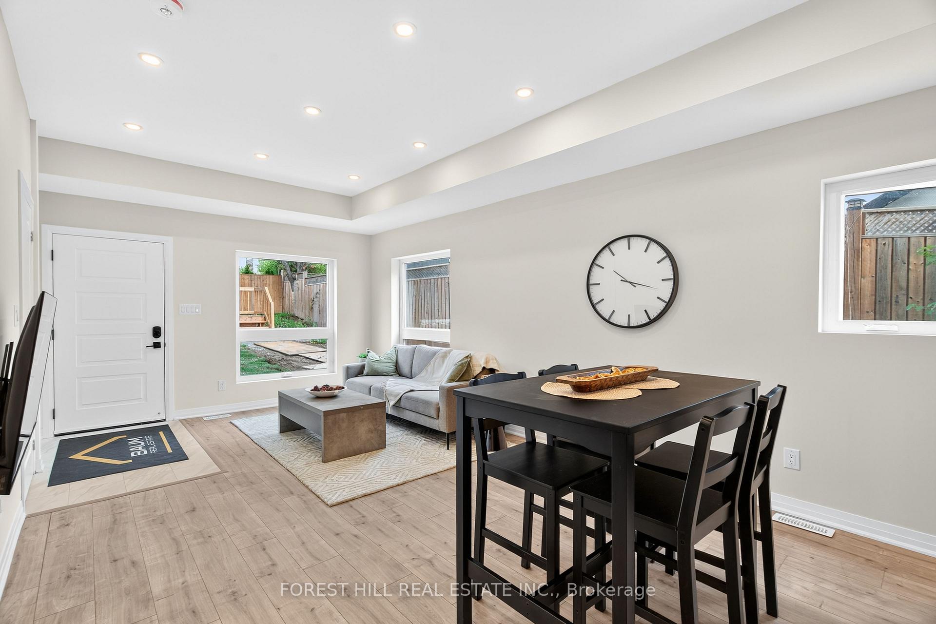 A - 12 SMALLWOOD Drive, Toronto 5