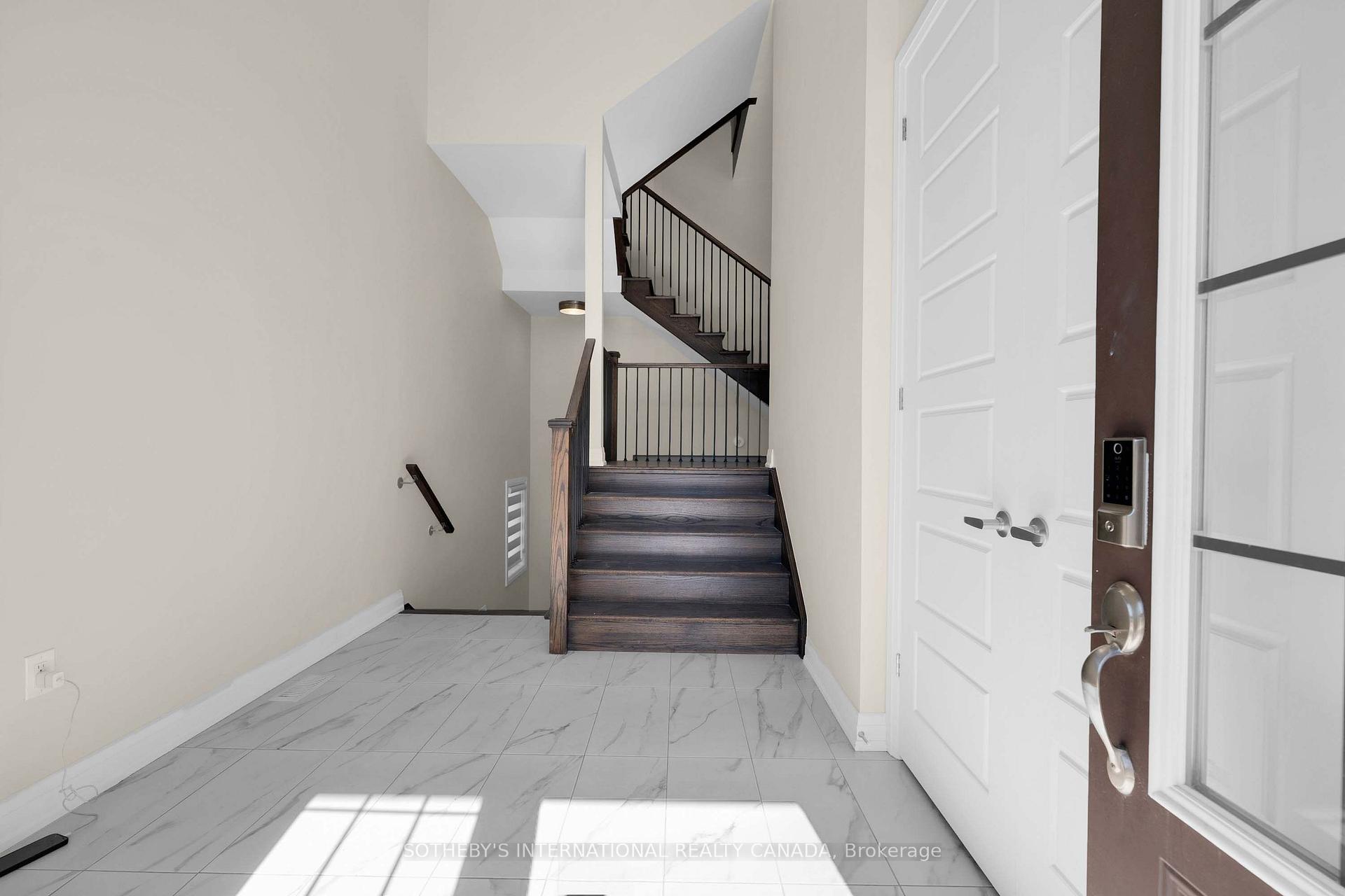 3255 Harasym Trail, Oakville 3