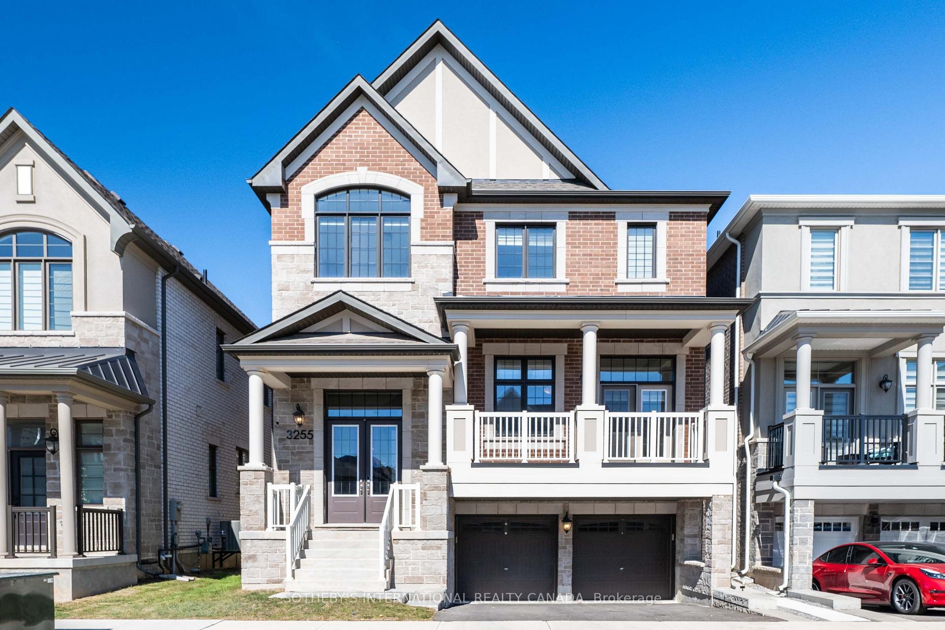 3255 Harasym Trail, Oakville 2