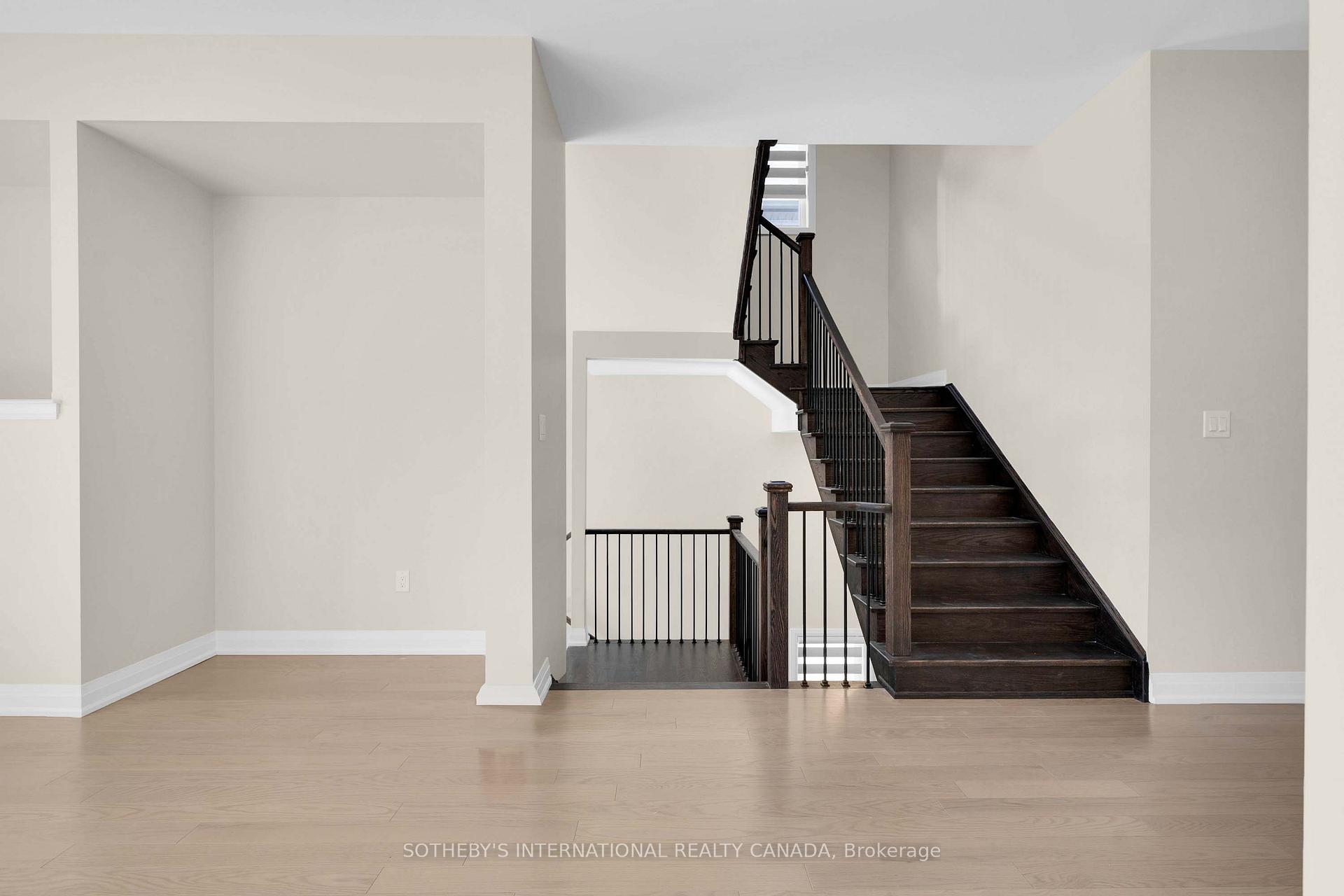 3255 Harasym Trail, Oakville 5
