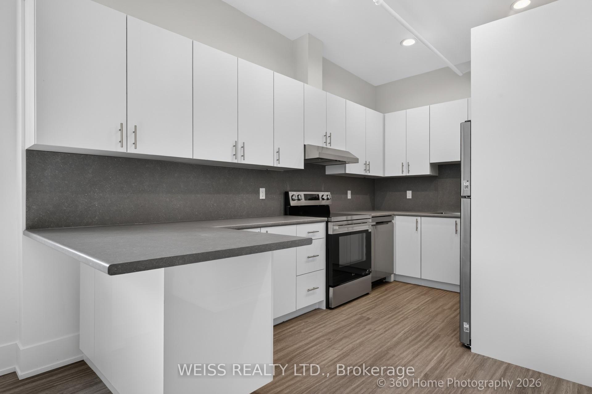 2 - 897 Lansdowne Avenue, Toronto 5