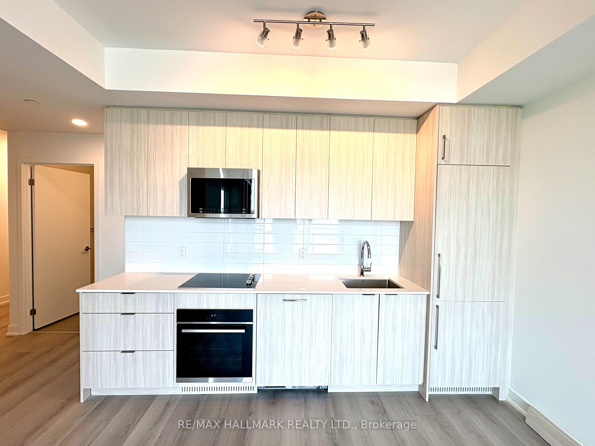 601 - 20 Deans Drive, Toronto 4