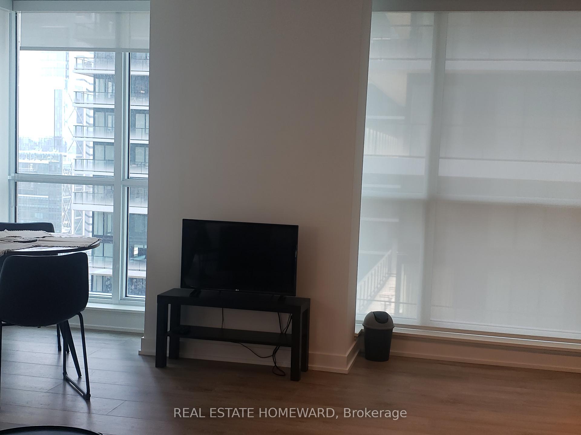2903 - 327 King Street W, Toronto 5