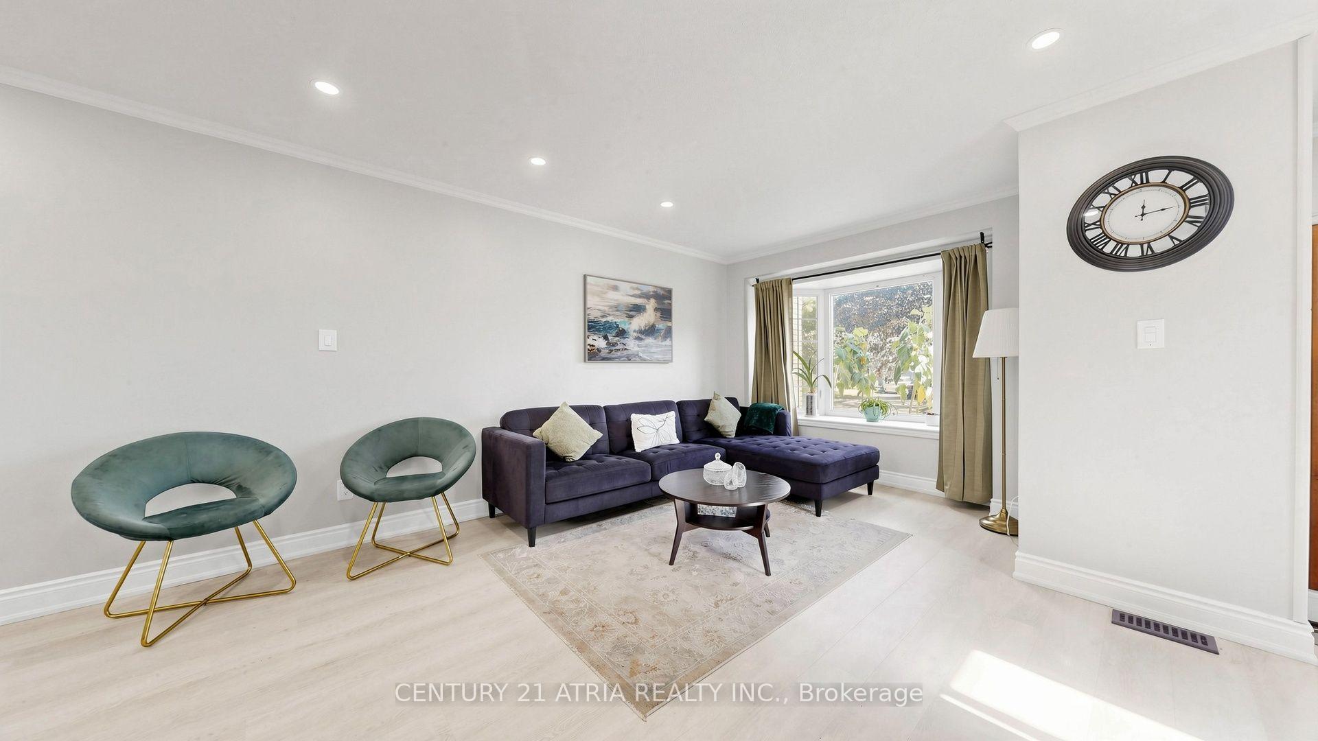 982 Renfrew Court, Oshawa 3
