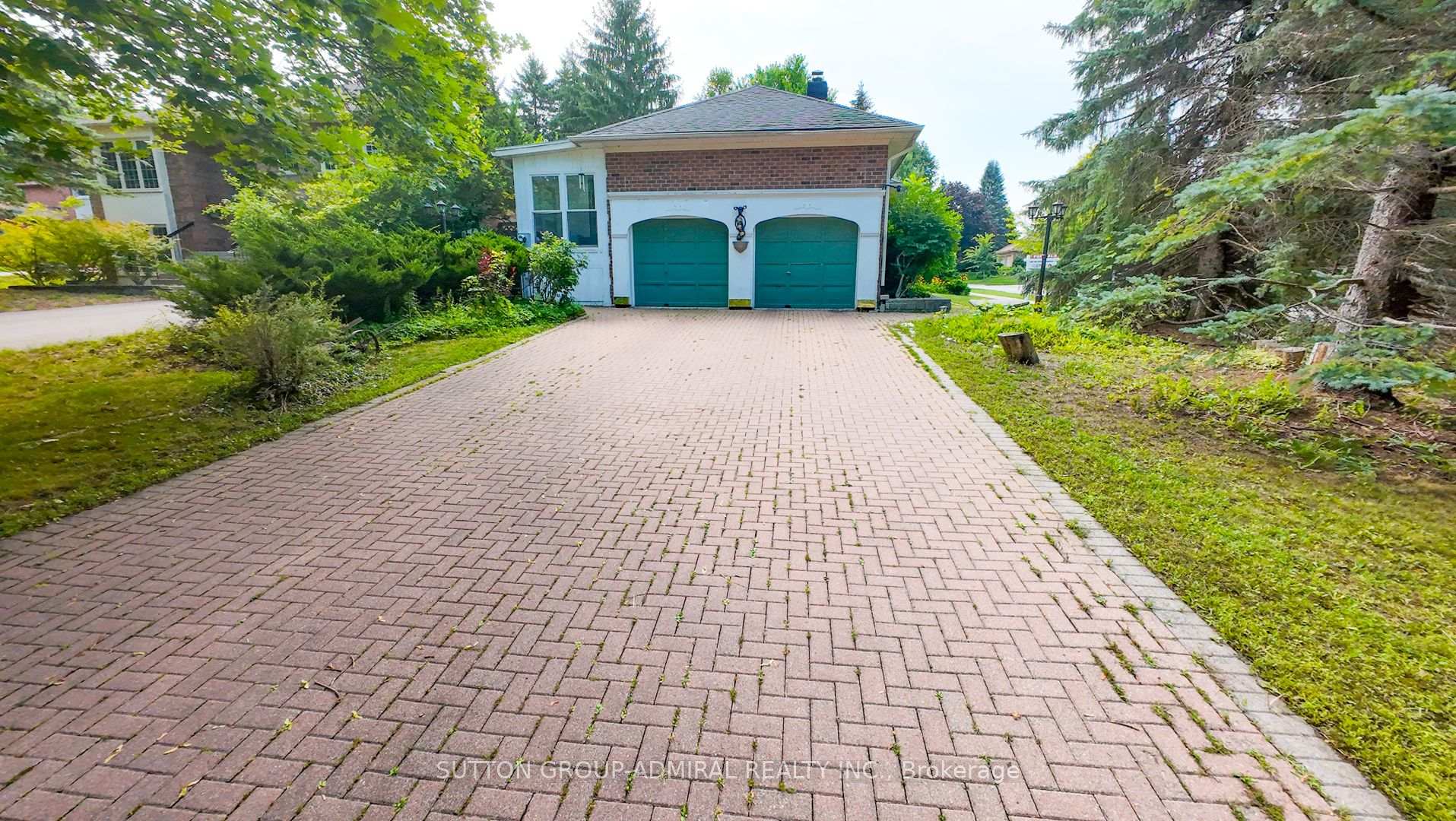 284 Murray Drive Aurora Ontario Canada Sale residential   Sutton Group-Admiral Realty Inc., Brokerage *