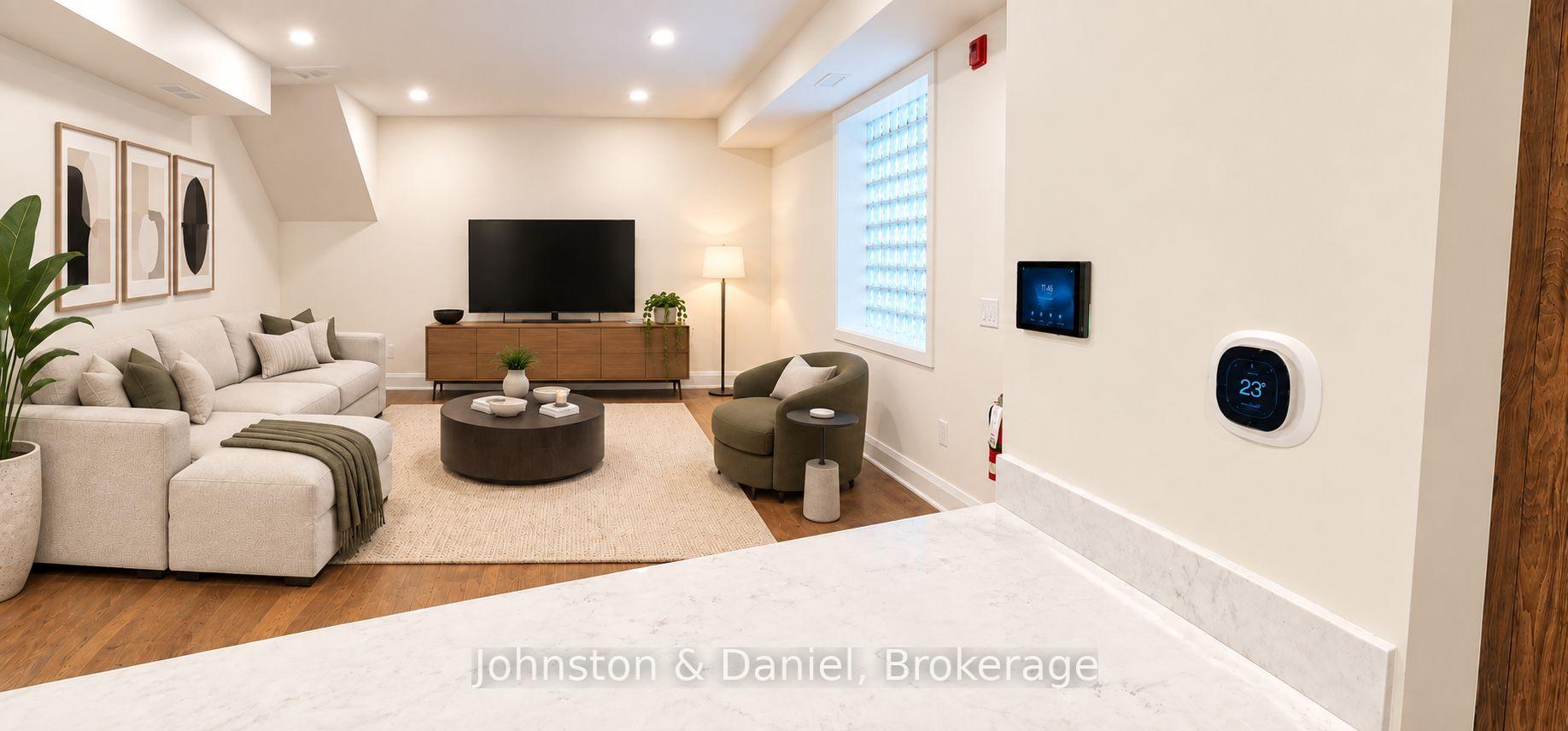202 - 2579 Yonge Street, Toronto 2