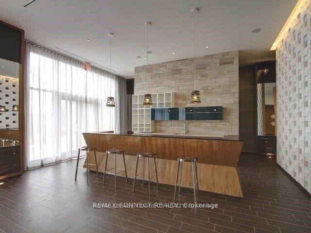 609 - 36 Park Lawn Road, Toronto 4