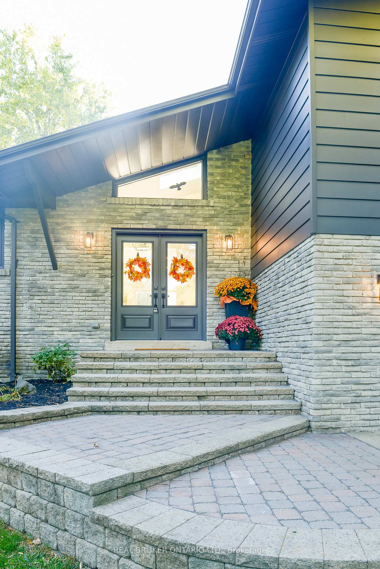 572 Main Street, Halton Hills 3