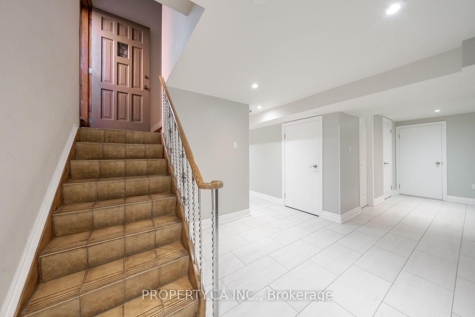 Bsmt - 14 Alladin Avenue, Toronto 2