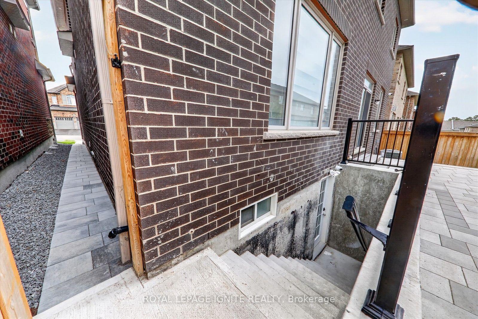 Bsmt - 2404 Florentine Place, Pickering 2