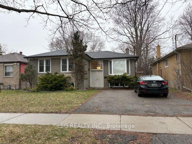 Main - 268 Pleasant Avenue, Toronto 2