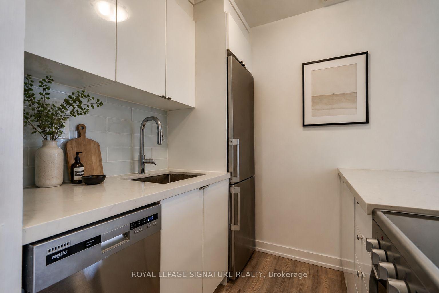 303 - 15 Gamble Avenue, Toronto 3