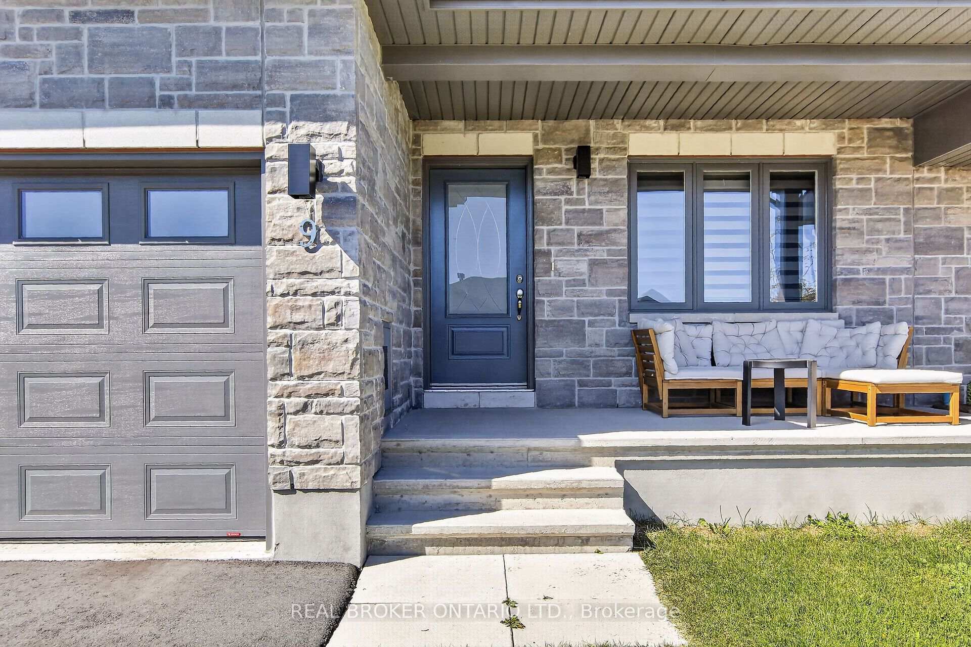 9 YADE Road, Arnprior 2