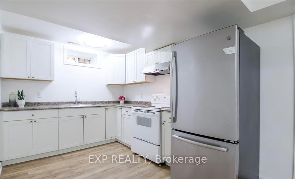 6373 St Michael Avenue, Niagara Falls 5