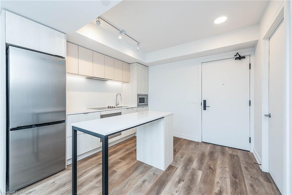 712 - 1 Jarvis Street, Hamilton 3