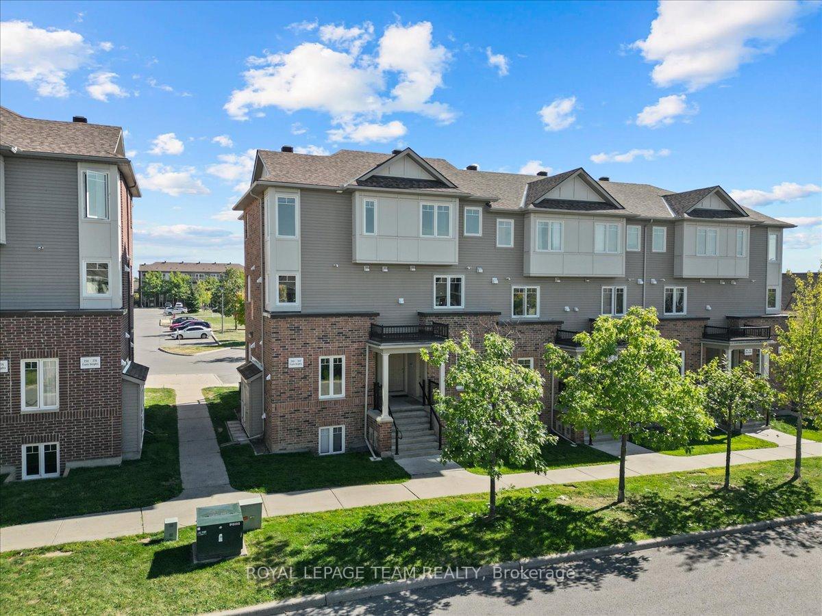 282 ESPIN Heights, Ottawa 2