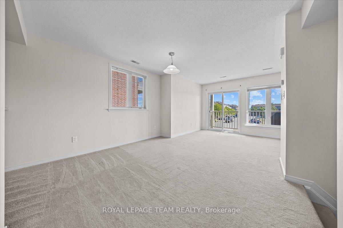 282 ESPIN Heights, Ottawa 5