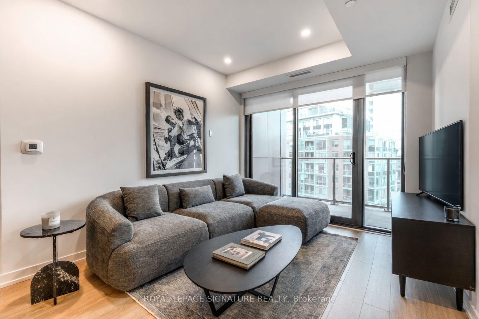 608 - 35 Parliament Street, Toronto 3