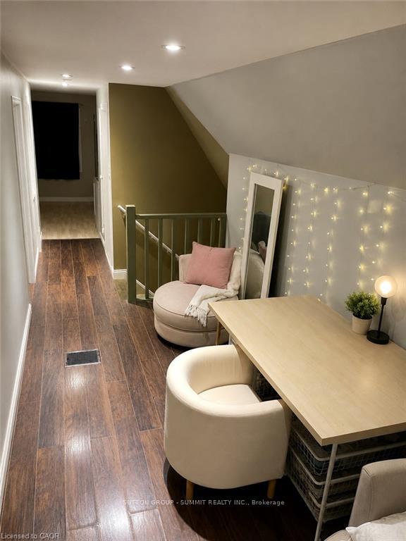 Upper - 110 Hess Street S, Hamilton 4