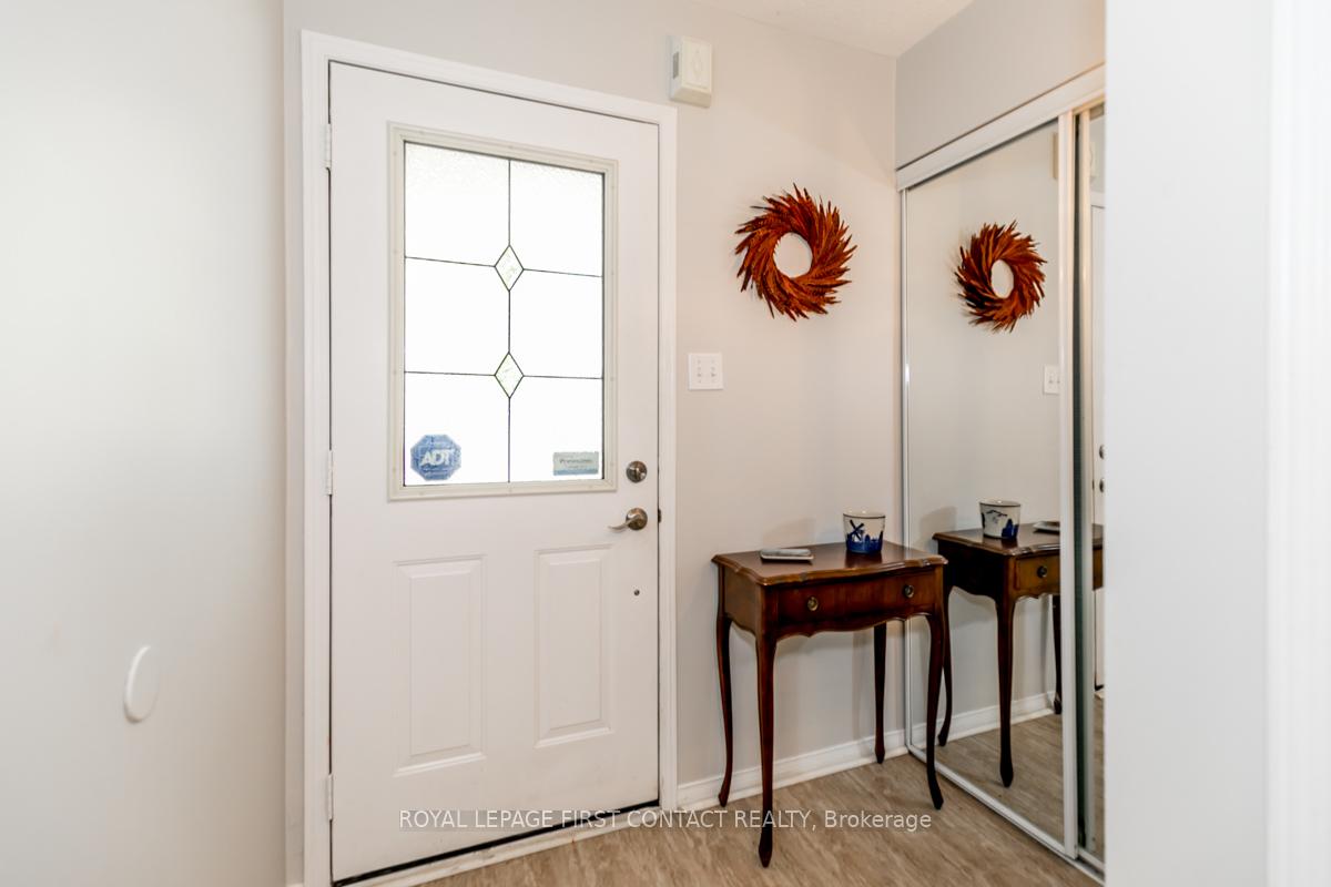 5 KELLY Place, Barrie 3