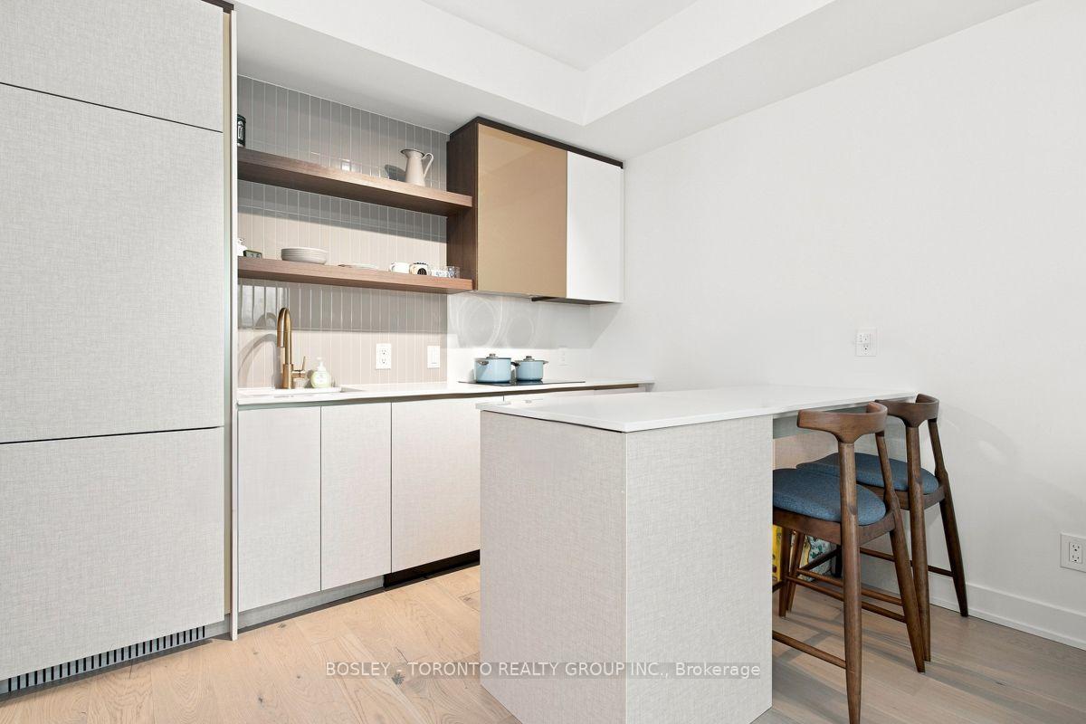 504 - 1285 Queen Street E, Toronto 5
