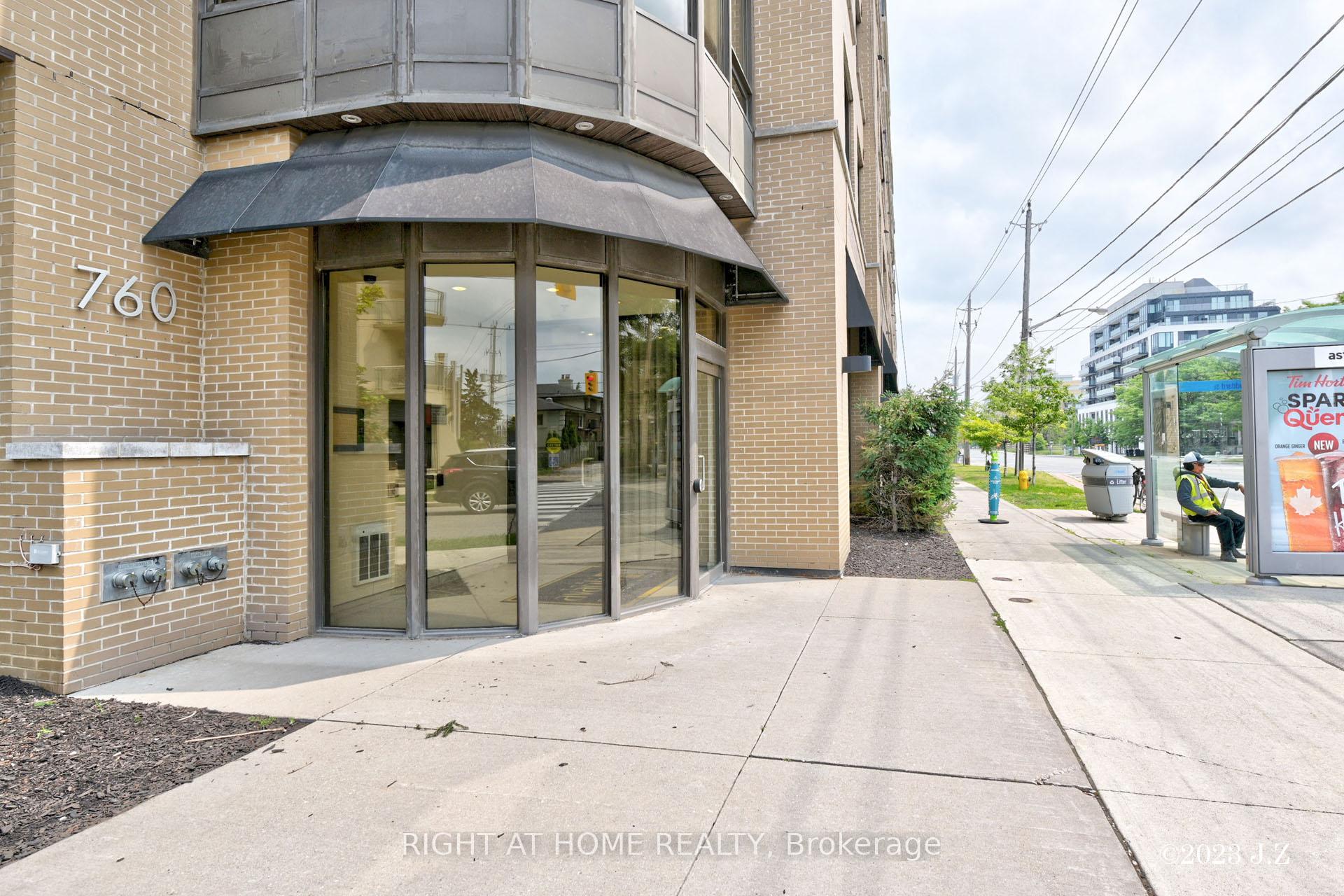 312 - 760 Sheppard Avenue W, Toronto 2