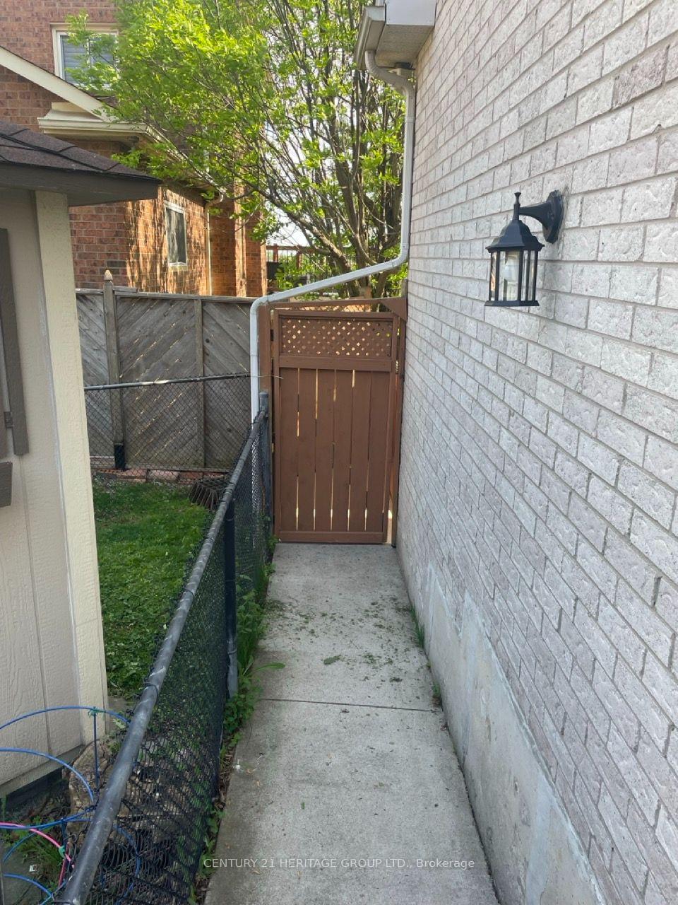 Bsmt - 6586 Snow Goose Lane, Mississauga 2