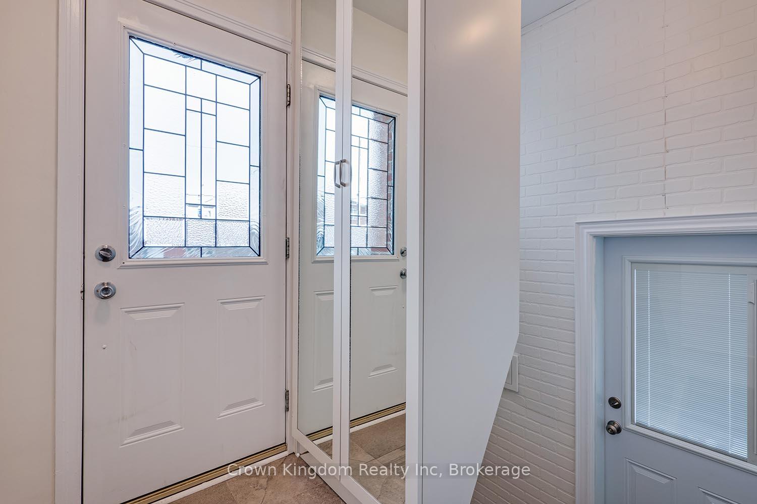 Upper - 11A Lonborough Avenue N, Toronto 3
