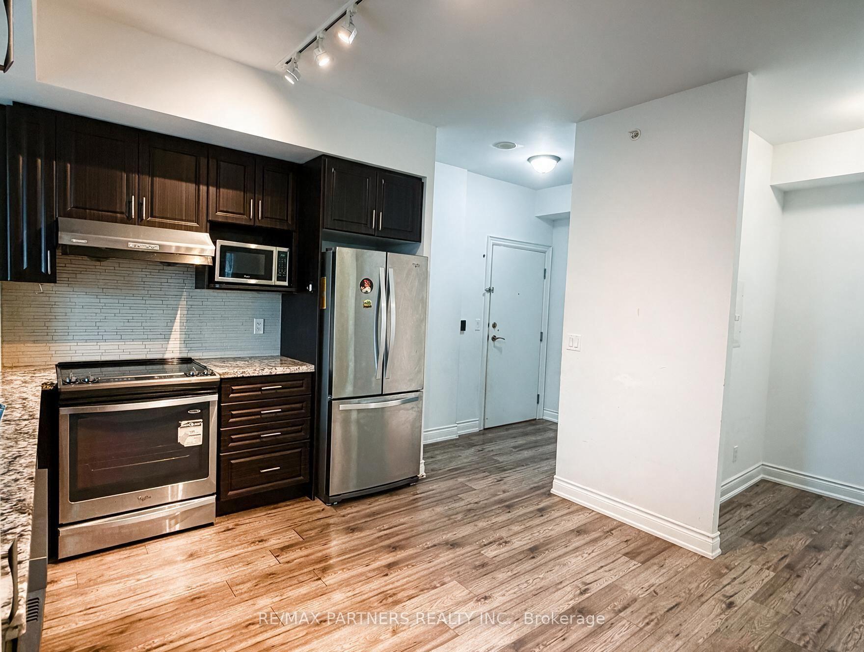 605 - 38 Cedarland Drive, Markham 3