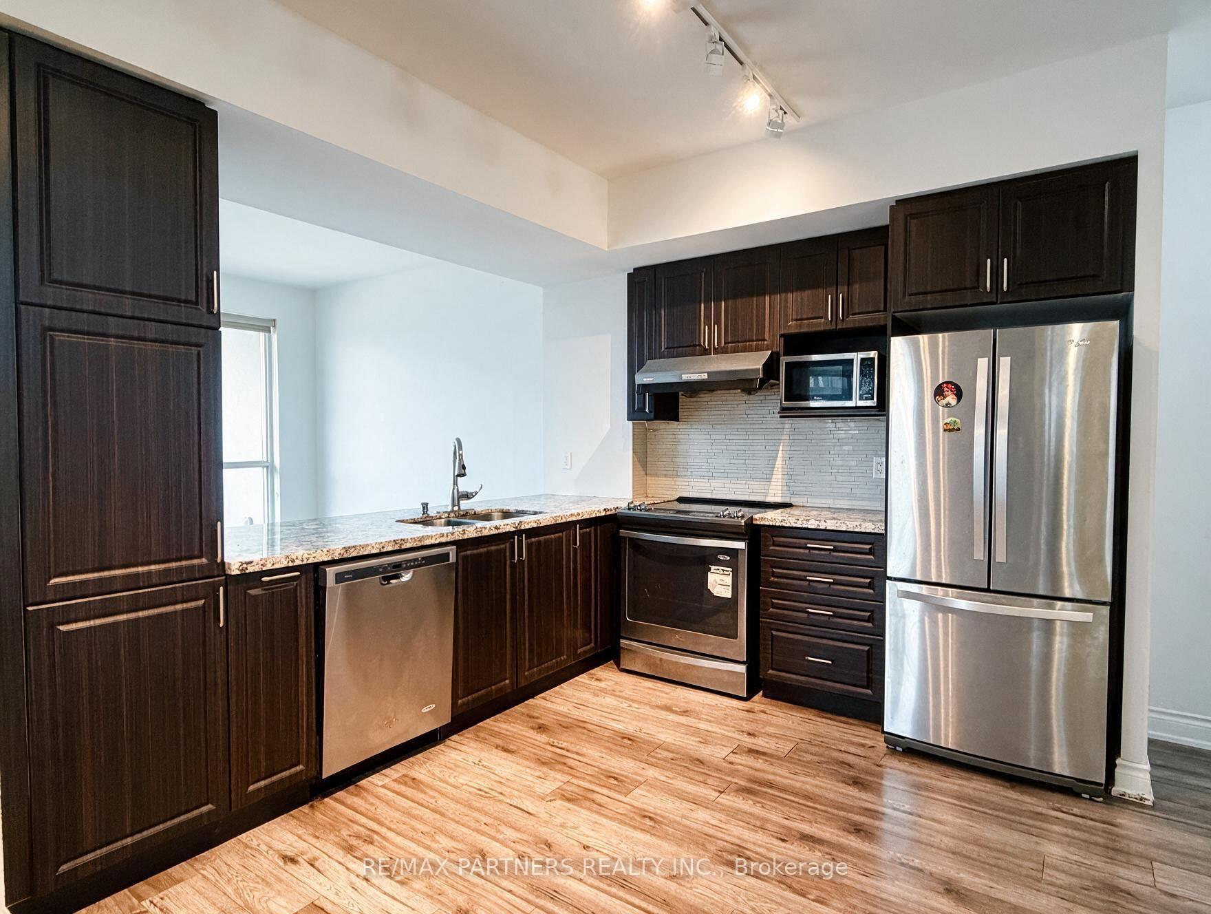605 - 38 Cedarland Drive, Markham 4