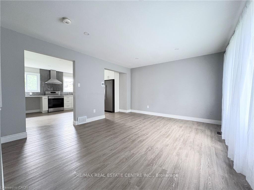 216 Brunswick Crescent, London North 5