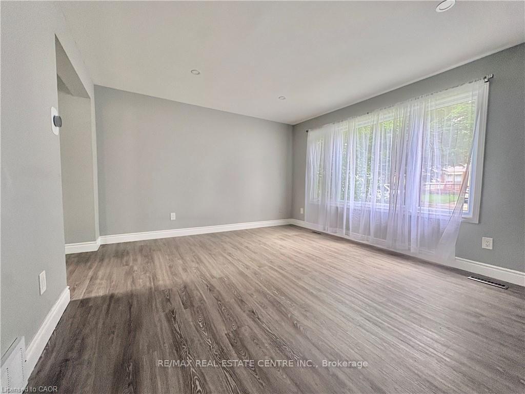 216 Brunswick Crescent, London North 4