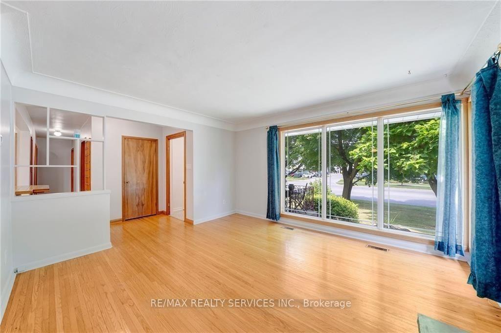 MAIN - 68 Rymal Road E, Hamilton 5