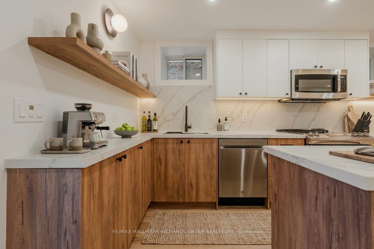 Lower - 20 Wineva Avenue, Toronto 2