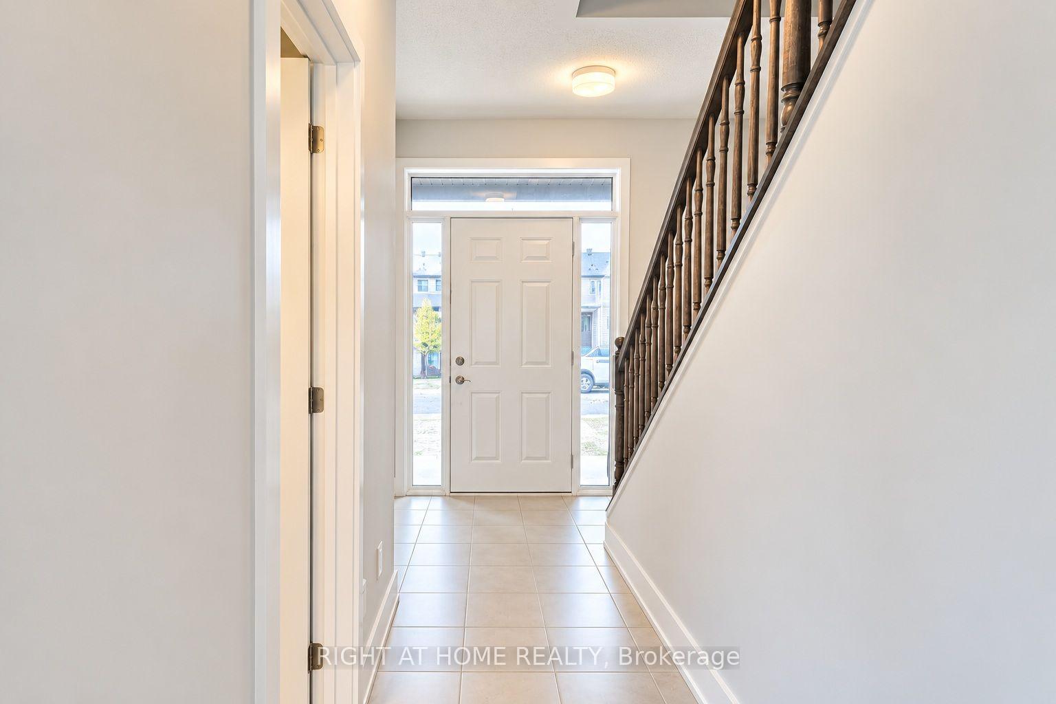 615 Cygnus Street, Ottawa 3
