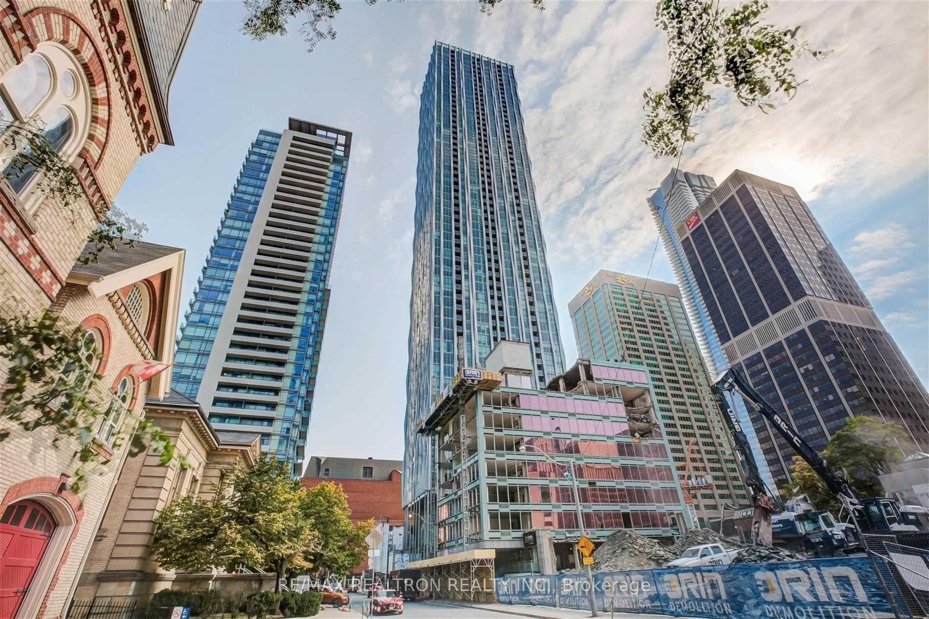 3404 - 1 Yorkville Avenue, Toronto 5