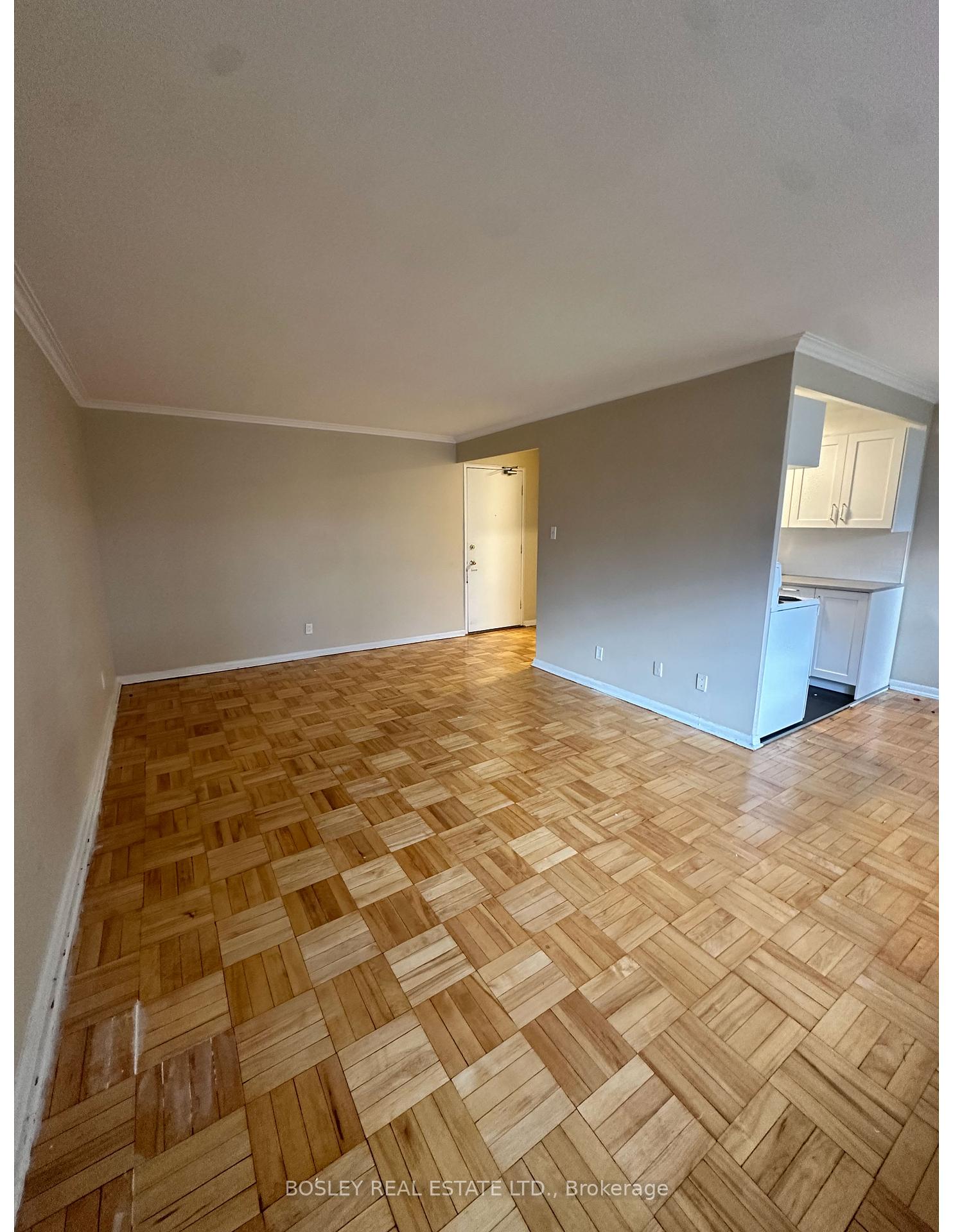 210 - 970 Eglinton Avenue E, Toronto 2