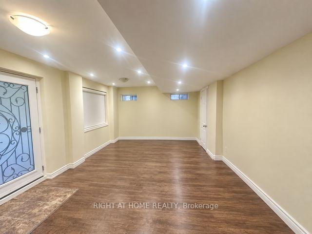 Lower - 472 Nairn Circle, Milton 3
