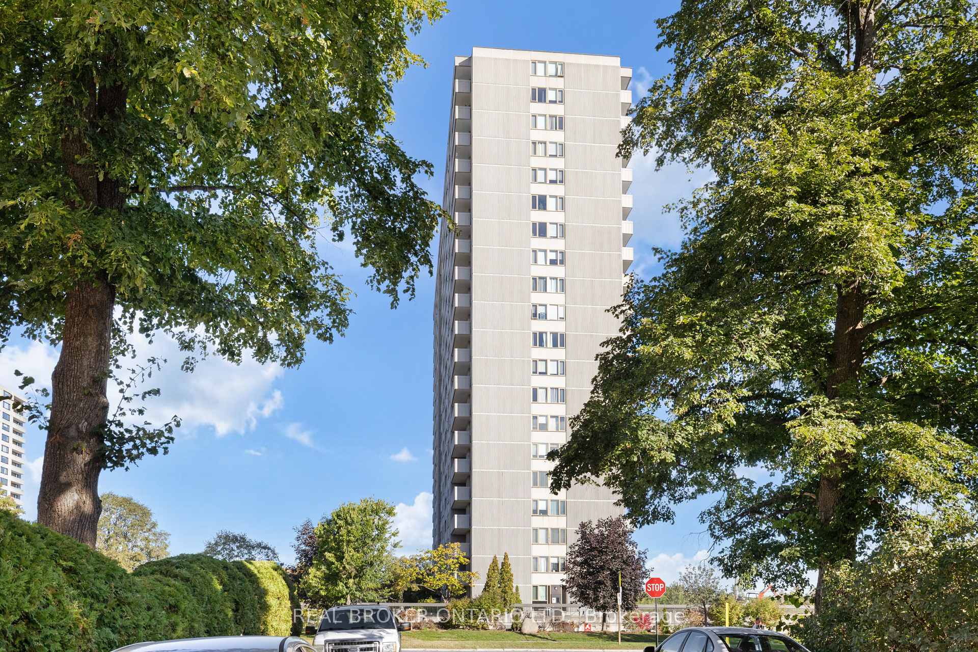 205 - 2625 Regina Street, Ottawa 2