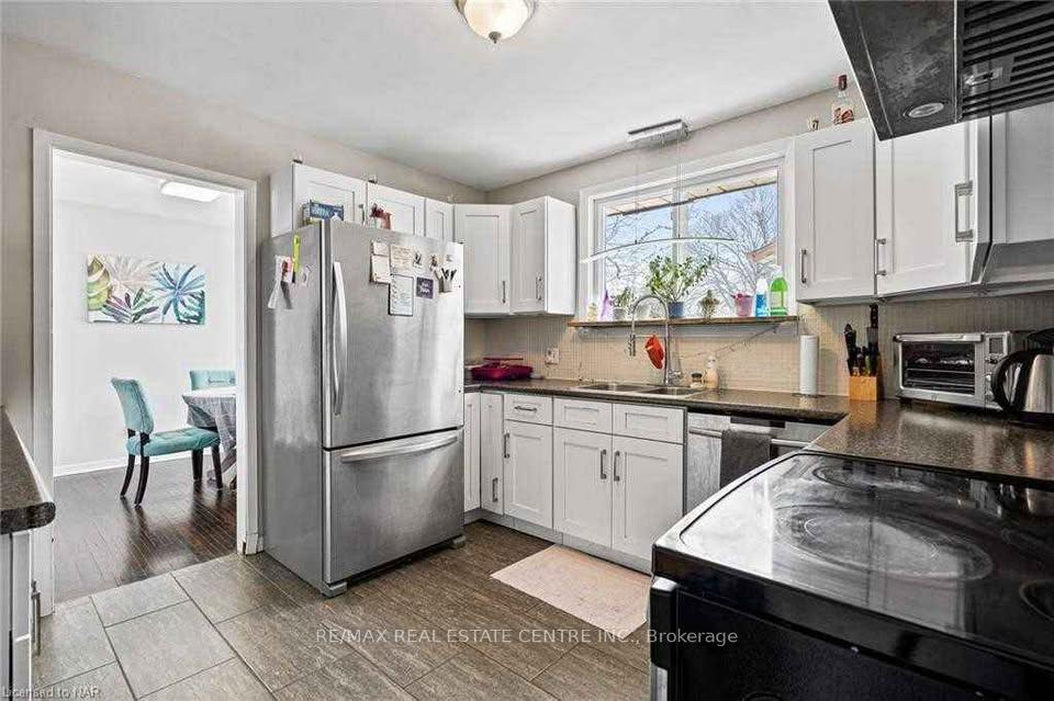 2 Stewart Avenue, Thorold 4