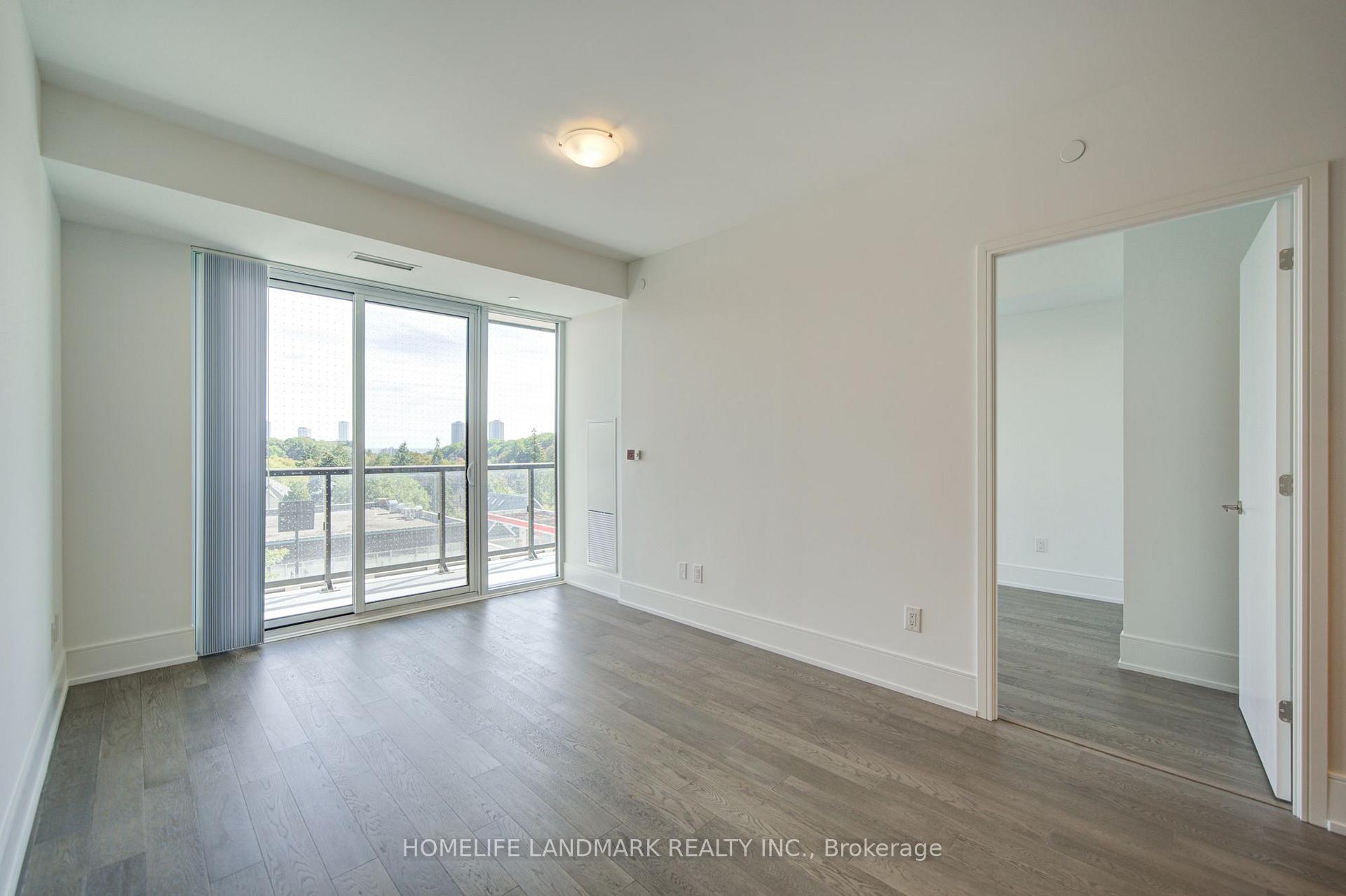 313 - 2450 Bloor Street W, Toronto 3