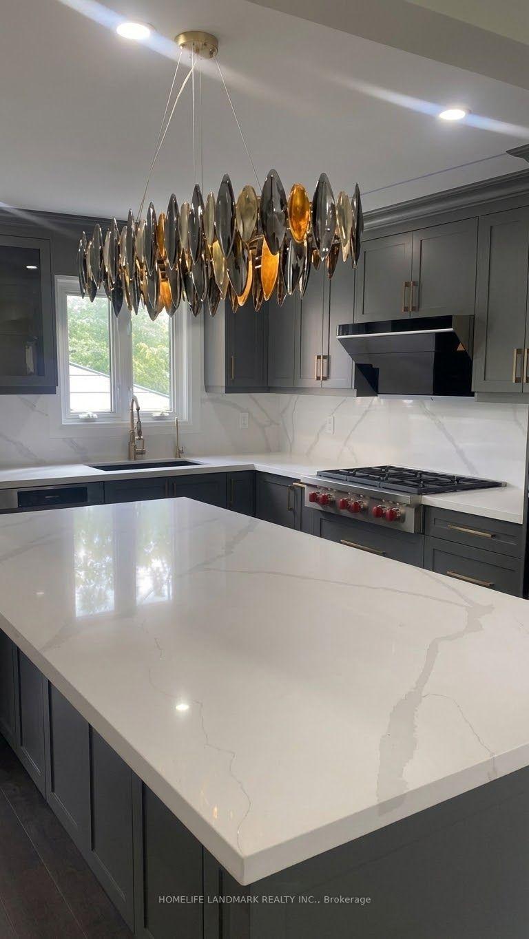Upper 11 Ravenhill Crescent, Markham 4